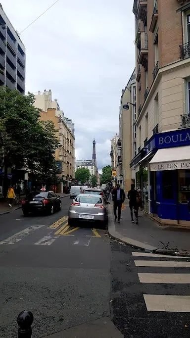 Near Eiffel Tower - דירה